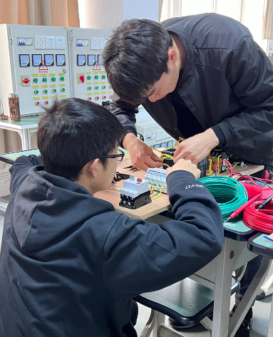 電工證報(bào)名入口官網(wǎng)2025年考試（電工證網(wǎng)官網(wǎng)入口）